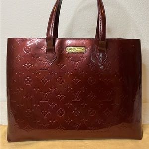 Louis Vuitton Wilshire Handbag Red Vernis MM